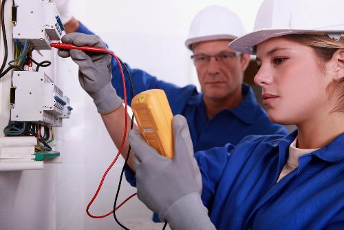 Electricistas en Baza
