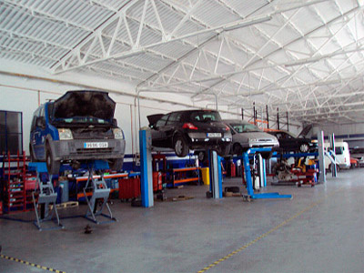 Talleres mecanicos en Baza